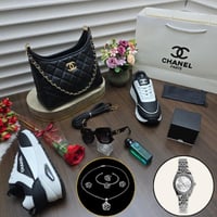 طقم نسائي فاخر كامل شنطة وحذاء ونظارة مع إكسسوارات...