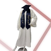 عباية تخرج 2025 اوف وايت بوشاح كحلي