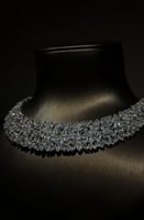 عقد راقي قطعة واحدة فقط