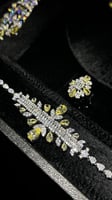 طقم اصفر راقي تصميم شبيه ألماس وقفل ألماس وزن ثقيل
