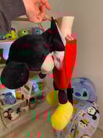 كمادة و دمية ميكي ماوس