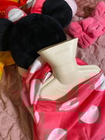 كمادة و دمية ميني ماوس