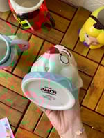 كوب اليس في بلاد العجائب