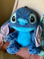 دمية ستيتش عملاقة