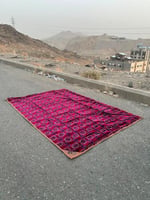 احمر