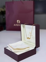 سلسلة اجنر ذهبيه مطليه مرصعة بالاحجار ومزينه بلوقو...