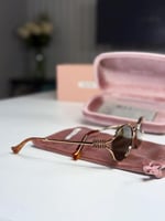 نظارة ميو ميو لوقو اوليف باللون البني Miu Miu Logo...