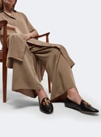 حذاء ايلانور درايفر بعلامة نحاس كبيره TORY BURCH E...