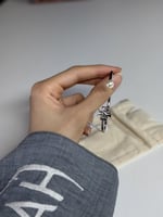 اسوار بانجل فضي بعلامة توري برتش و لولو ROPE LOGO...