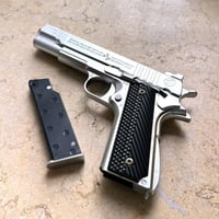 مسدس كولت USA خرز حديد وبلاستيك بمخزن مشط فضي