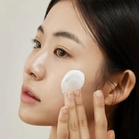 واقي شمس بخلاصة الأرز وبروبيوتيك بعامل حماية من أش...