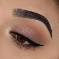 ايلاينر سائل مقاوم للماء من كاتيا - اسود