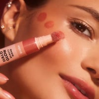 بلاشر أحمر خدود هالو جلو بيوتي واند من ايلف - يو ج...