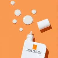 واقي شمس سائل انثيليوس لحماية فائقة من أشعة الشمس...