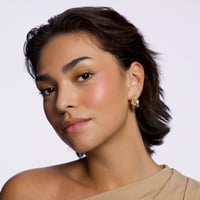 بلاشر أحمر خدود كريمي وبودرة بلش أفير من كاتريس -...