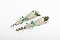 فاصلة وردة البدايات