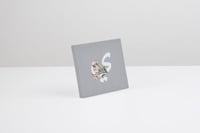 لوحة كانفس حرف ي