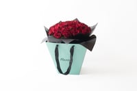 بوكس ورد فاصلة لمسة حب