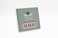 لوحة وكأن في قهوتي غيمة