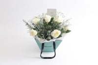 فاصلة اطمئن بوجودك