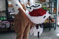 باقة ورد فاصلة ازهو بك