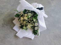 باقة ورد فاصلة حياه