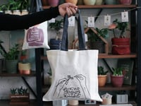 كيس "وحشتونا ياطيبين" القماشي