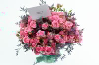 فازة ورد فاصلة مشاعر دافئة