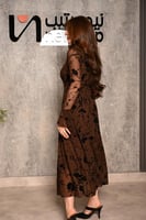 فستان ناعم وانيق بأكمام طويلة وشفافة