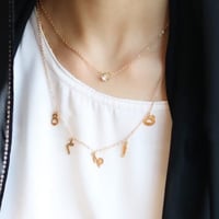 سلسال احرف مع كرستال