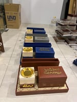 مباخر جلد بالاسم وحرف وعبارة تصميم حديث وأانيق