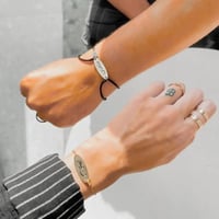 اساور رجالي نسائي حسب الطلب