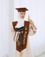 عبايات تخرج بالاسم