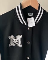 جاكيتات تخرج حسب الطلب