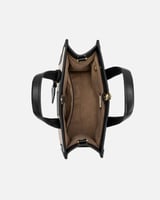 شنطة نسائية كلاسيك من ايمزوري