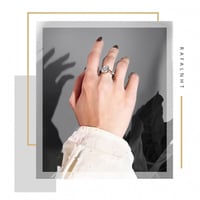 خاتم ملكي - حجر صغير مرصع بلزركون البراق فضه ايطال...