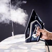 جيباس مكواة بخار - 2200 واط - أسود - GSI24024