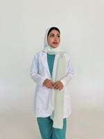 طرحه مكس لون تفاحيي مع لون اف وايت