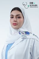 طرحه لون أبيض مع نقشه - White shawl with pattern
