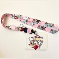 حامل بطاقة باشكال طبية