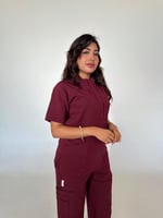 سكراب نسائي عنابي - Burgundy women's scrub