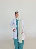 طرحه مكس لون تفاحيي مع لون اف وايت