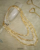 سلسلة بلون الذهب الكوبية بثلاث طبقات