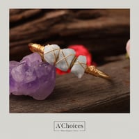 اساور ملفوفة بالأسلاك مطلية ذهب بحجر الزبرجد الطبي...