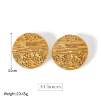 أقراط بأشكال متنوعة