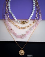 سلسال لؤلؤ مع حجر طبيعي بأربع طبقات منفصلة بعدة أل...