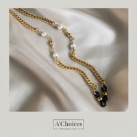 سلسلة ذهبية مع حبات اللؤلؤ للنظارة والسماعة وتستخد...