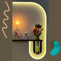 طاولة مع لوحة جدارية 3D مع ليد مضي وفازة للورد تحك...