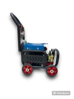 مضخة غسيل واشقان بعدد 4 كفرات 3600واط 330 بار مارك...