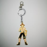 ميدالية ايس معدنية